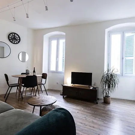 Cocooning Au Coeur De La Cite Imperiale 아파트